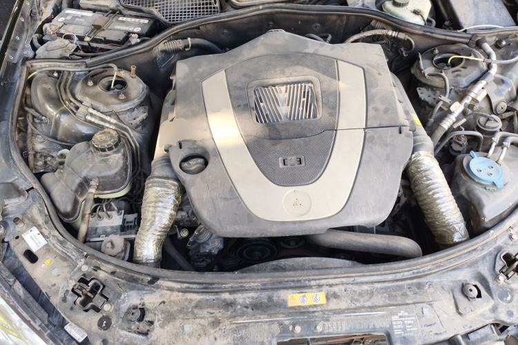 Used Mercedes-Benz S-Class 2012 S 300 L Business-Class Grand Edition Engine Bay