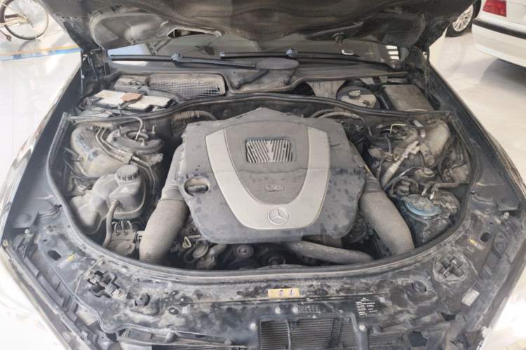 Used Mercedes-Benz S-Class  Engine Bay
