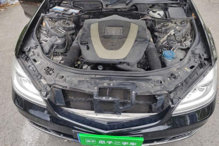 Used Mercedes-Benz S-Class 2012 S 300 L Prestige Grand Edition Engine Bay