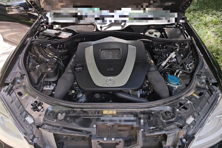 Used Mercedes-Benz S-Class 2012 S 300 L Business-Class Grand Edition Engine Bay