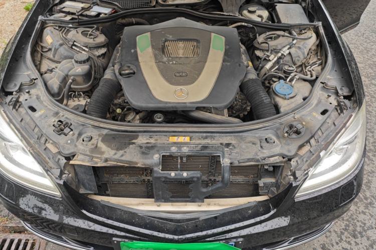 Used Mercedes-Benz S-Class 2012 S 300 L Business-Class Grand Edition Engine Bay