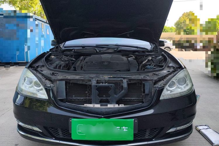 Used Mercedes-Benz S-Class 2012 S 350 L Grand Edition Engine Bay