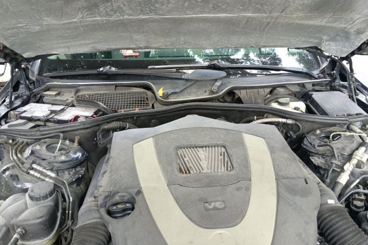 Used Mercedes-Benz S-Class 2012 S 300 L Business-Class Grand Edition Engine Bay
