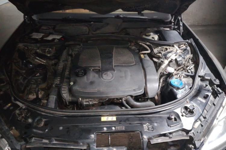 Used Mercedes-Benz S-Class 2012 S 350 L Grand Edition Engine Bay