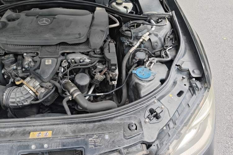 Used Mercedes-Benz S-Class 2012 S 350 L Grand Edition Engine Bay Left