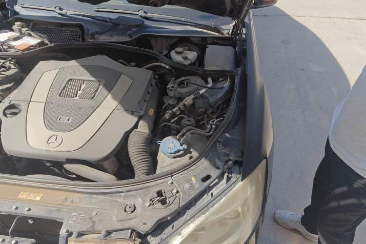Used Mercedes-Benz S-Class 2012 S 300 L Business Standard Model Engine Bay Left