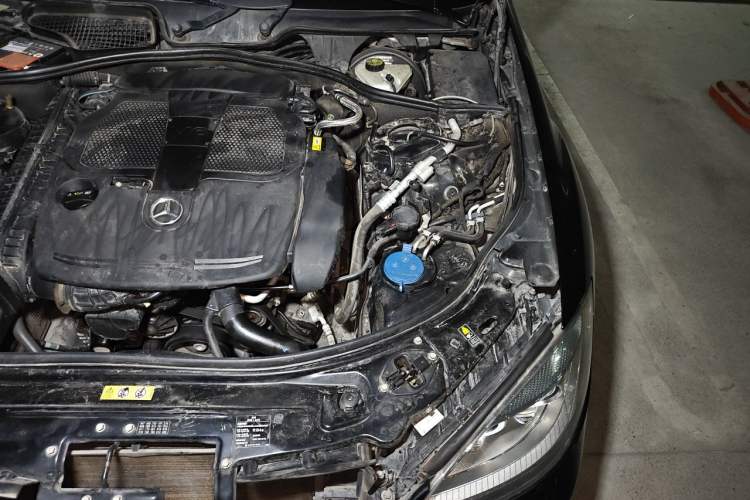 Used Mercedes-Benz S-Class 2012 S 350 L 4MATIC Grand Edition Engine Bay Left