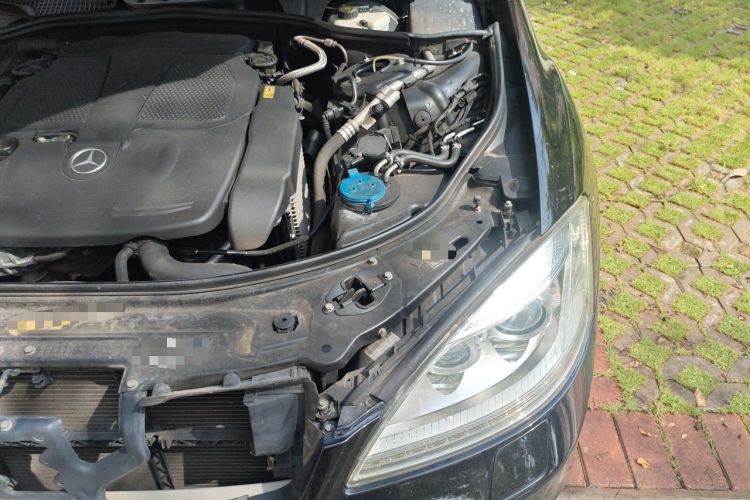Used Mercedes-Benz S-Class 2012 S 350 L Grand Edition Engine Bay Left