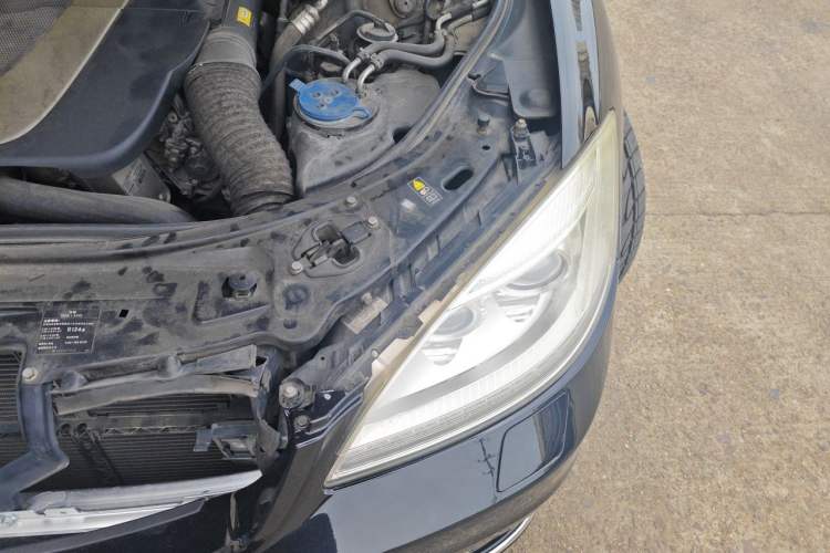 Used Mercedes-Benz S-Class 2012 S 300 L Prestige Grand Edition Engine Bay Left