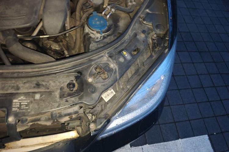 Used Mercedes-Benz S-Class 2012 S 350 L 4MATIC Grand Edition Engine Bay Left