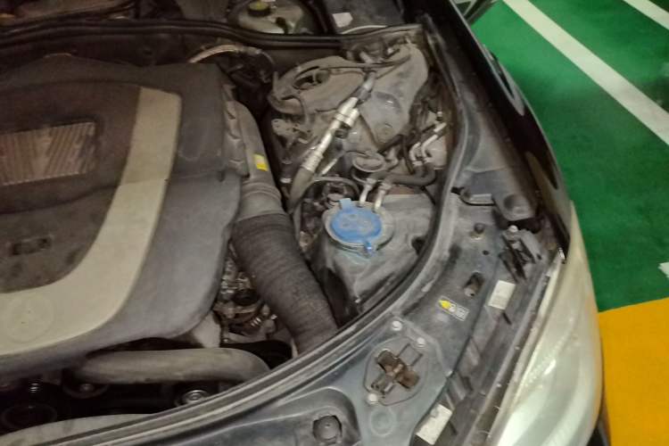 Used Mercedes-Benz S-Class 2012 S 300 L Prestige Grand Edition Engine Bay Left