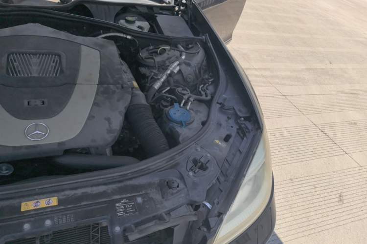 Used Mercedes-Benz S-Class 2012 S 300 L Business Standard Model Engine Bay Left