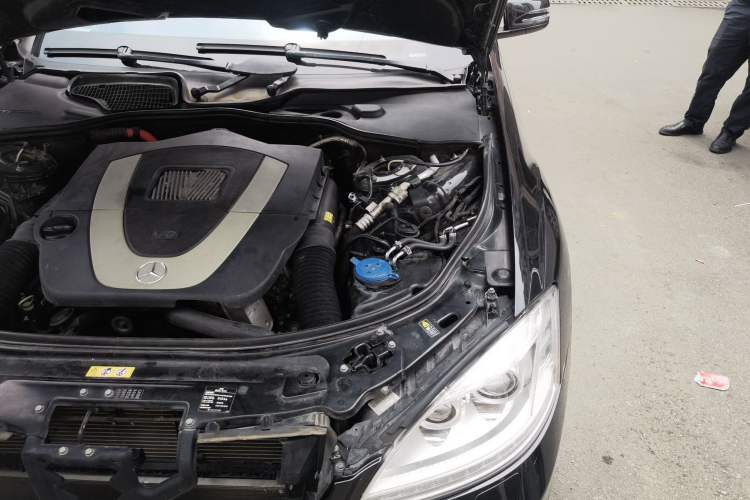 Used Mercedes-Benz S-Class 2012 S 400 L HYBRID Grand Edition Engine Bay Left