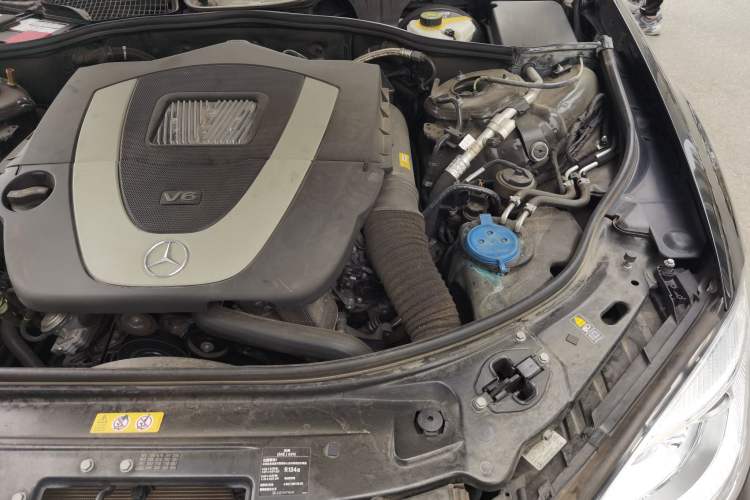 Used Mercedes-Benz S-Class 2012 S 300 L Business Standard Model Engine Bay Left