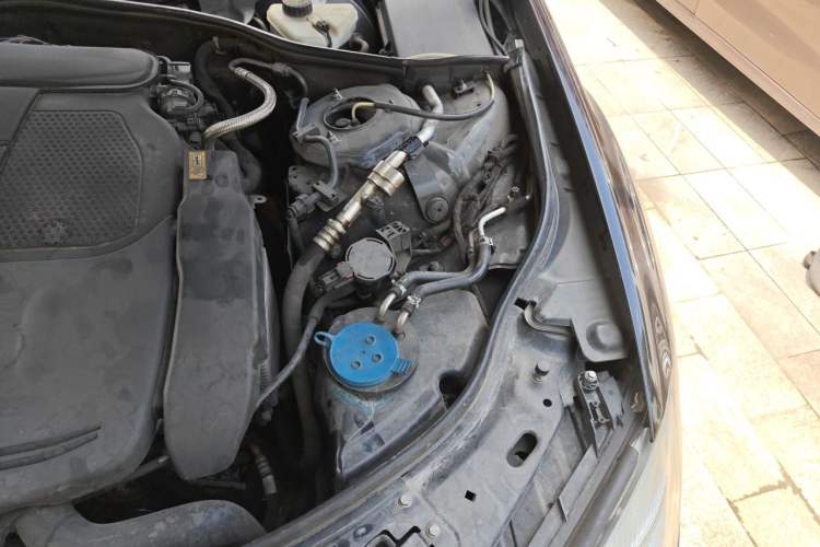 Used Mercedes-Benz S-Class 2012 S 350 L 4MATIC Grand Edition Engine Bay Left