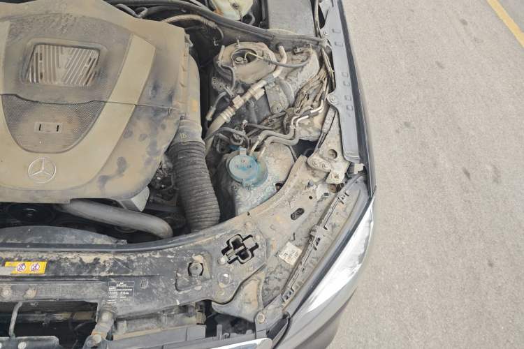 Used Mercedes-Benz S-Class 2012 S 300 L Business Standard Model Engine Bay Left