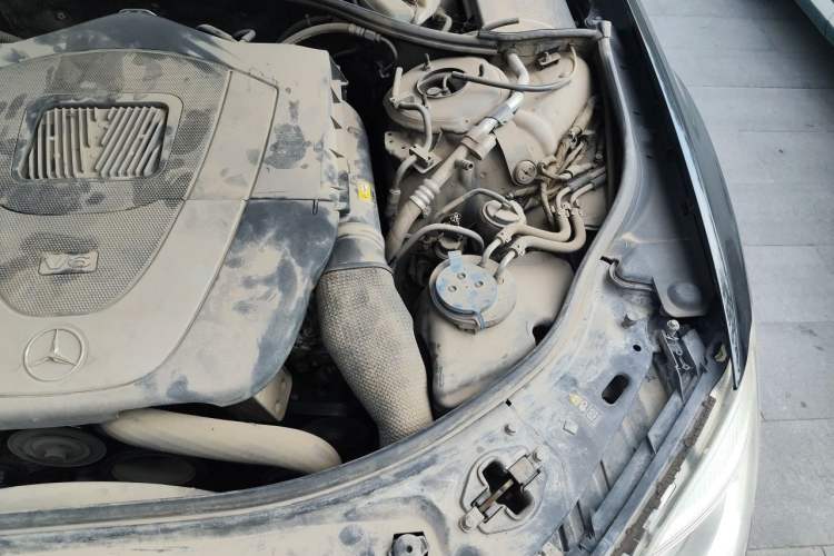 Used Mercedes-Benz S-Class 2012 S 300 L Business Standard Model Engine Bay Left