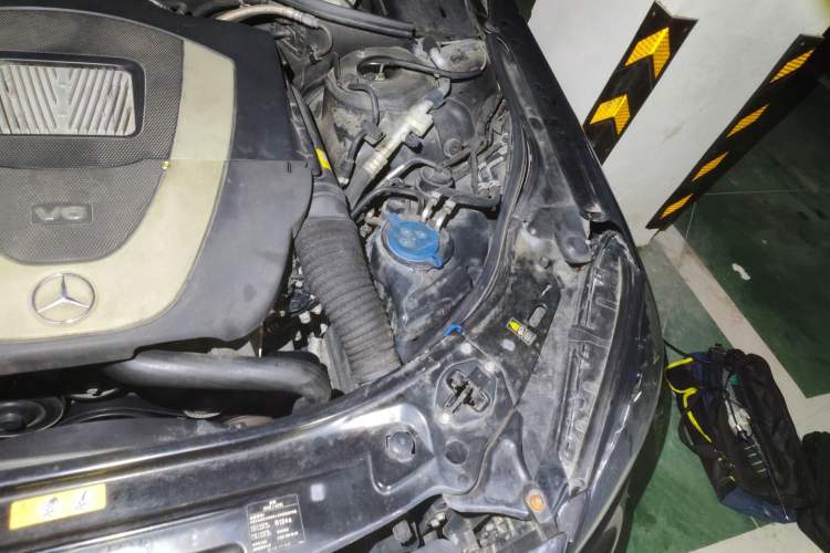 Used Mercedes-Benz S-Class 2012 S 300 L Business Standard Model Engine Bay Left