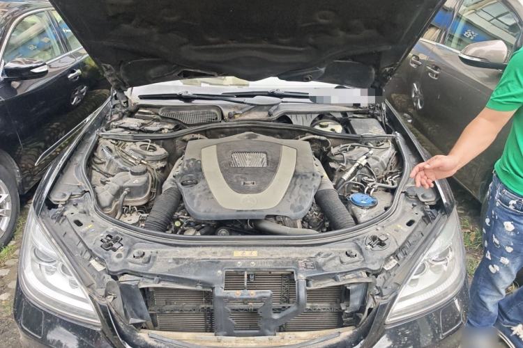 Used Mercedes-Benz S-Class 2012 S 300 L Prestige Grand Edition Engine Bay