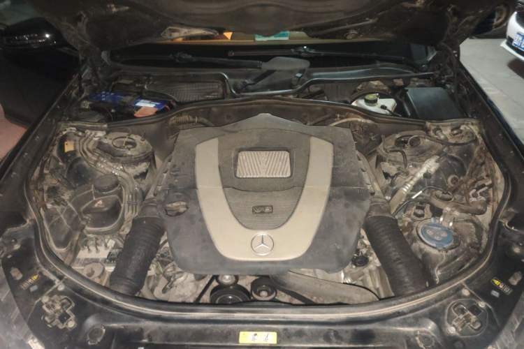 Used Mercedes-Benz S-Class 2012 S 300 L Prestige Grand Edition Engine Bay