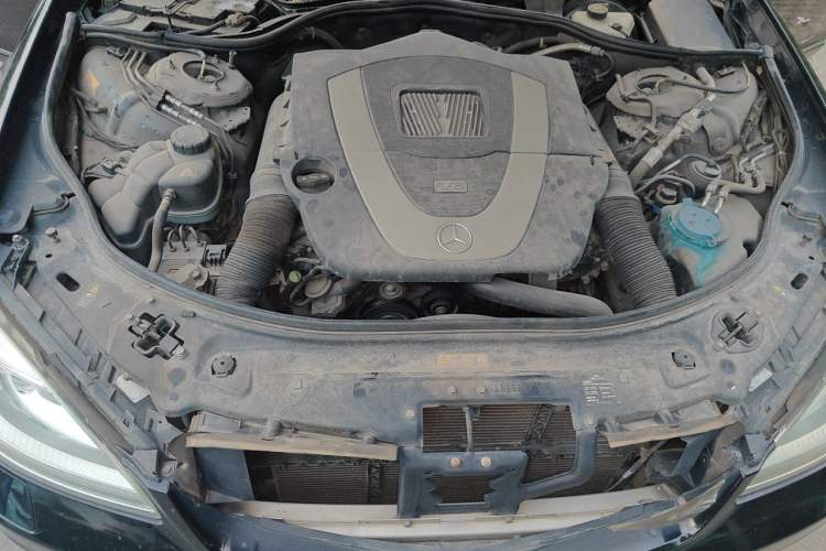 Used Mercedes-Benz S-Class 2012 S 300 L Business-Class Grand Edition Engine Bay
