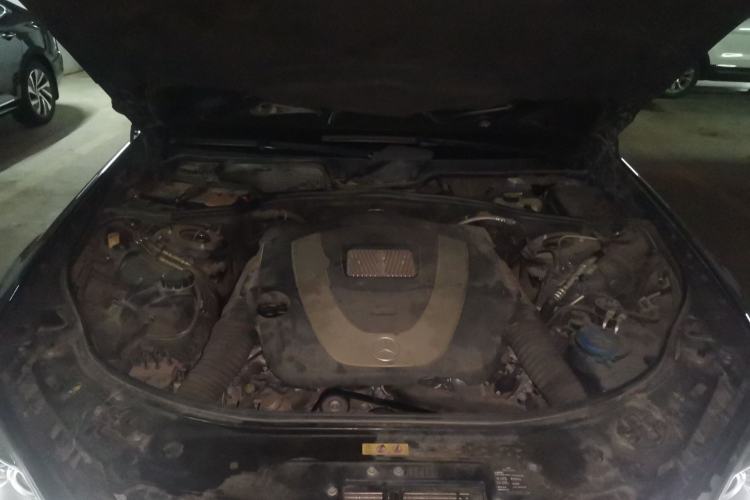 Used Mercedes-Benz S-Class 2012 S 300 L Business-Class Grand Edition Engine Bay