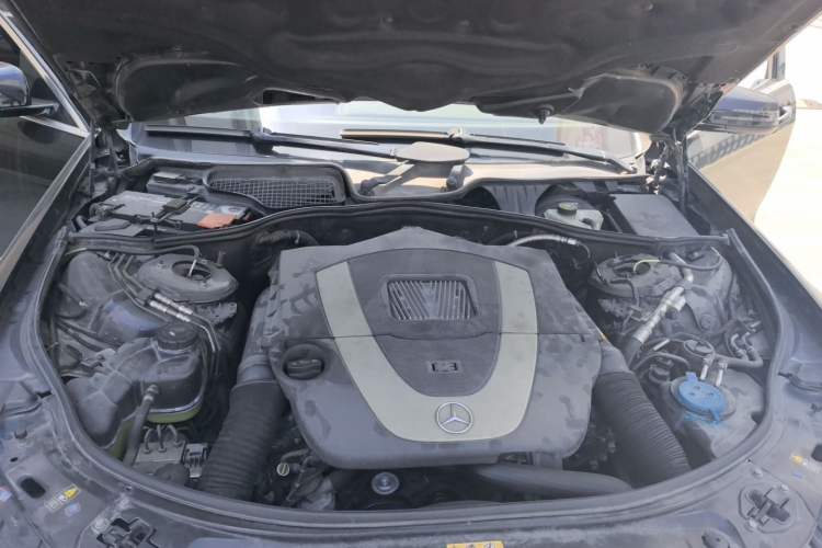Used Mercedes-Benz S-Class 2012 S 300 L Business Standard Model Engine Bay