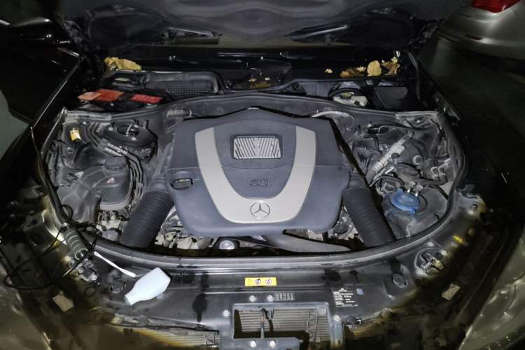 Used Mercedes-Benz S-Class 2012 S 300 L Prestige Grand Edition Engine Bay