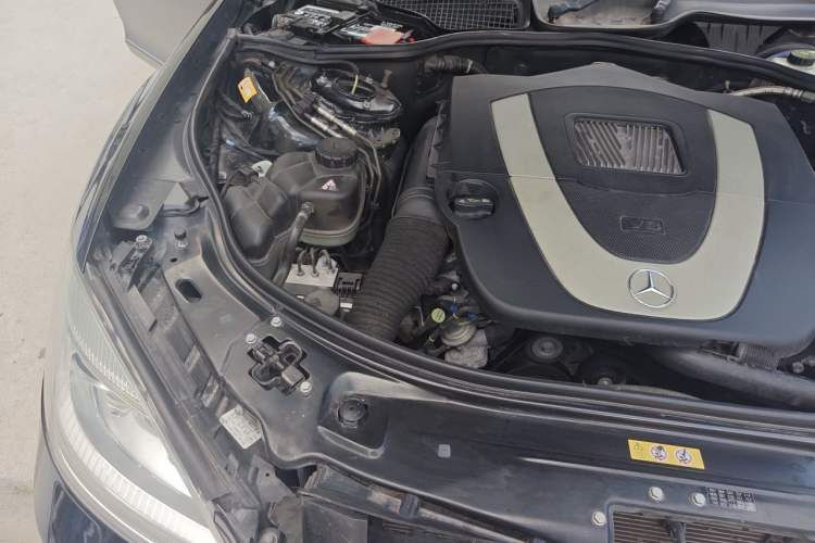 Used Mercedes-Benz S-Class 2012 S 300 L Business Standard Model Engine Bay Right