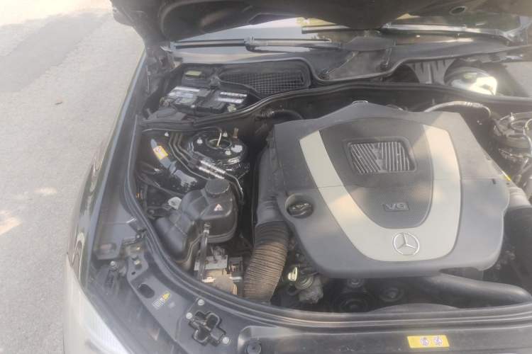 Used Mercedes-Benz S-Class 2012 S 300 L Business-Class Grand Edition Engine Bay Right
