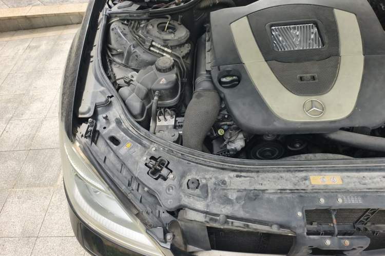 Used Mercedes-Benz S-Class 2012 S 300 L Prestige Grand Edition Engine Bay Right