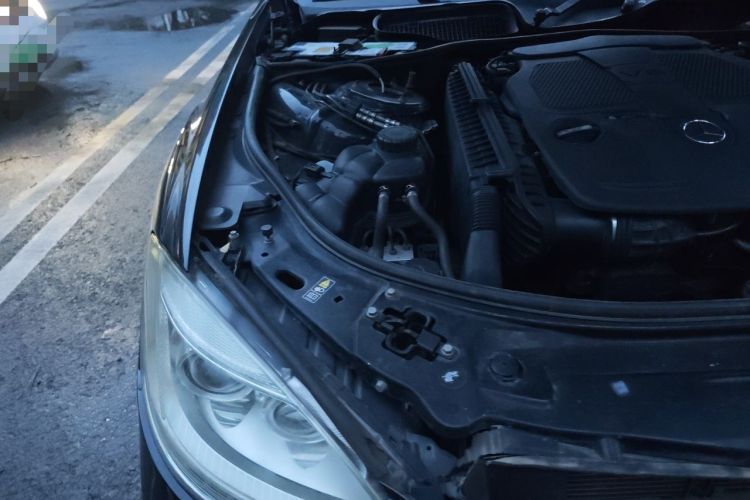 Used Mercedes-Benz S-Class 2012 S 350 L 4MATIC Grand Edition Engine Bay Right