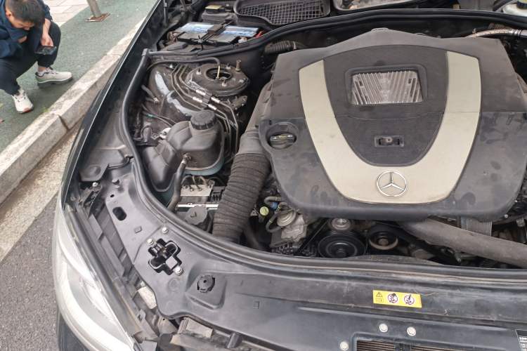 Used Mercedes-Benz S-Class 2012 S 300 L Luxury Grand Edition Engine Bay Right