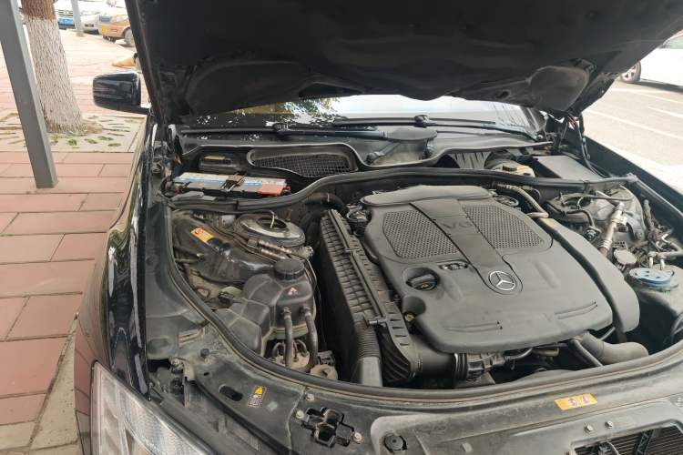Used Mercedes-Benz S-Class 2012 S 350 L 4MATIC Grand Edition Engine Bay Right