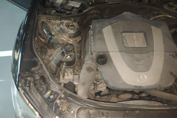 Used Mercedes-Benz S-Class 2012 S 300 L Luxury Grand Edition Engine Bay Right