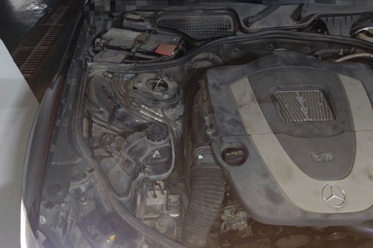 Used Mercedes-Benz S-Class 2012 S 300 L Prestige Grand Edition Engine Bay Right
