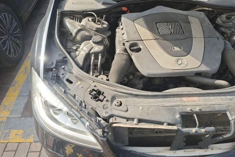Used Mercedes-Benz S-Class 2012 S 400 L HYBRID Grand Edition Engine Bay Right