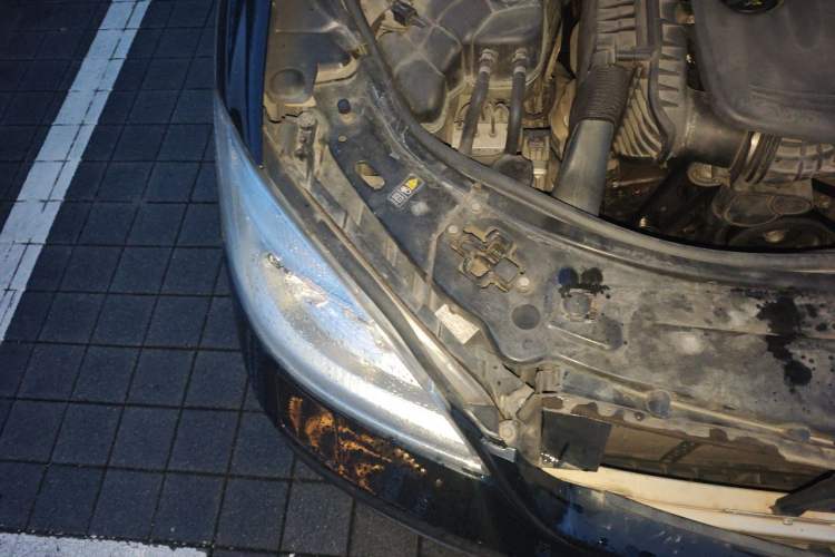 Used Mercedes-Benz S-Class 2012 S 350 L 4MATIC Grand Edition Engine Bay Right