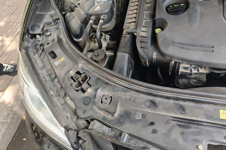 Used Mercedes-Benz S-Class 2012 S 350 L Grand Edition Engine Bay Right