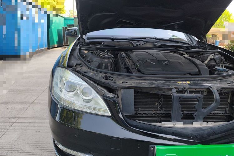 Used Mercedes-Benz S-Class 2012 S 350 L Grand Edition Engine Bay Right