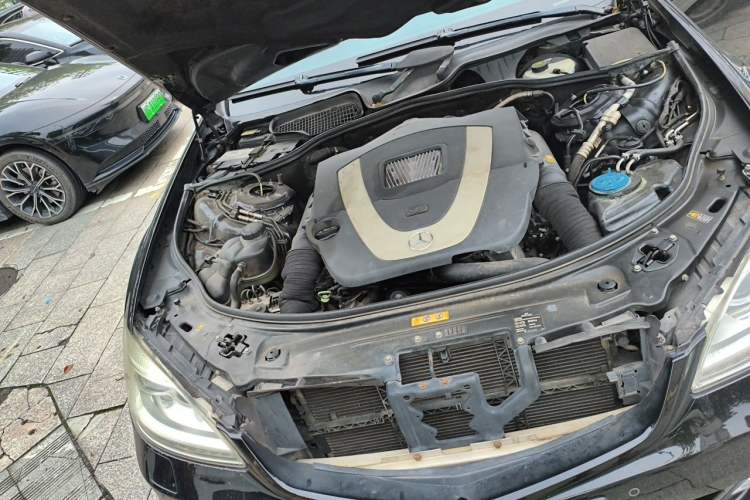 Used Mercedes-Benz S-Class 2012 S 300 L Prestige Grand Edition Engine Bay Right