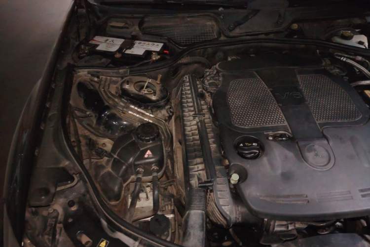 Used Mercedes-Benz S-Class 2012 S 350 L Grand Edition Engine Bay Right