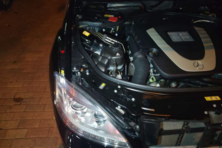 Used Mercedes-Benz S-Class 2012 S 300 L Business Standard Model Engine Bay Right