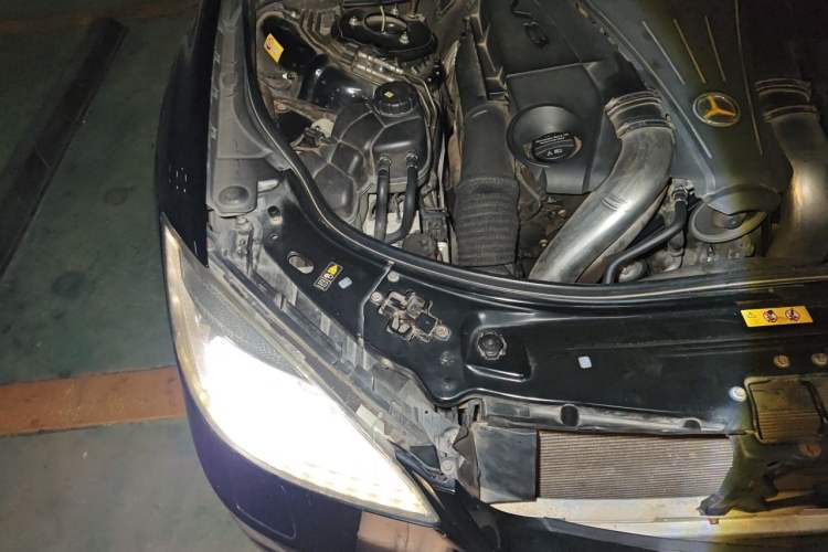 Used Mercedes-Benz S-Class 2012 S 500 L 4MATIC Grand Edition Engine Bay Right