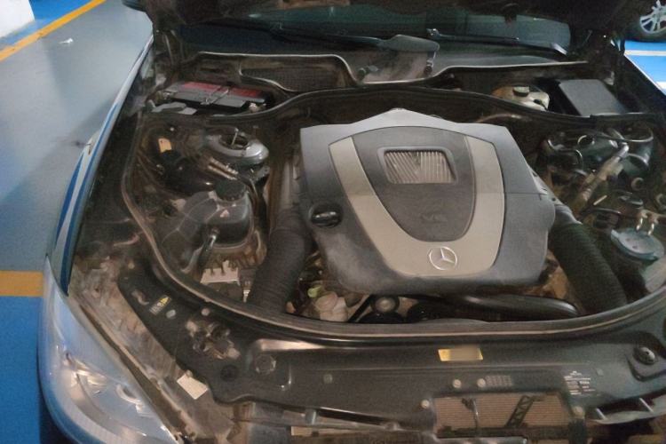 Used Mercedes-Benz S-Class 2012 S 300 L Business-Class Grand Edition Engine Bay Right
