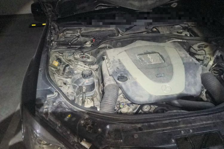 Used Mercedes-Benz S-Class 2012 S 300 L Luxury Grand Edition Engine Bay Right
