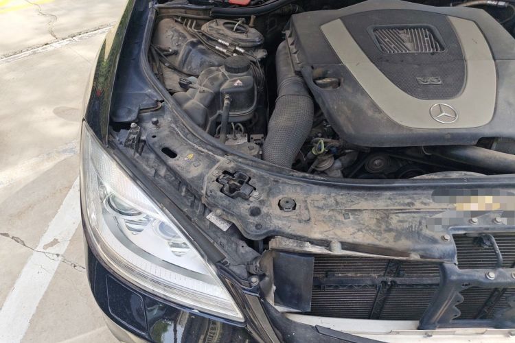 Used Mercedes-Benz S-Class 2012 S 300 L Luxury Grand Edition Engine Bay Right