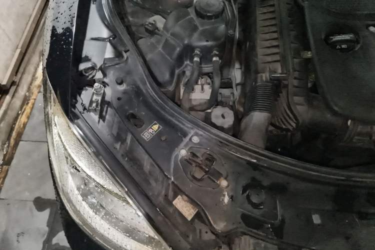Used Mercedes-Benz S-Class 2012 S 350 L Grand Edition Engine Bay Right