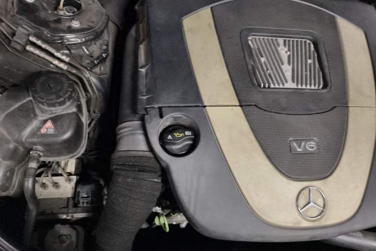 Used Mercedes-Benz S-Class 2012 S 300 L Prestige Grand Edition Engine Bay Right