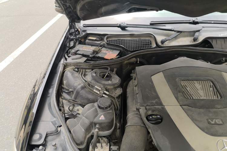 Used Mercedes-Benz S-Class 2012 S 300 L Prestige Grand Edition Engine Bay Right